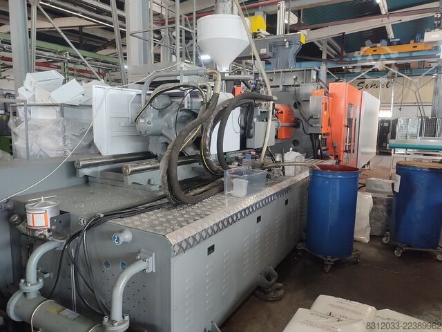 Injection molding machine CHEN HSONG JM800-MK6
