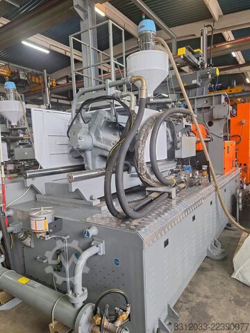 Injection molding machine CHEN HSONG JM1000-MK6