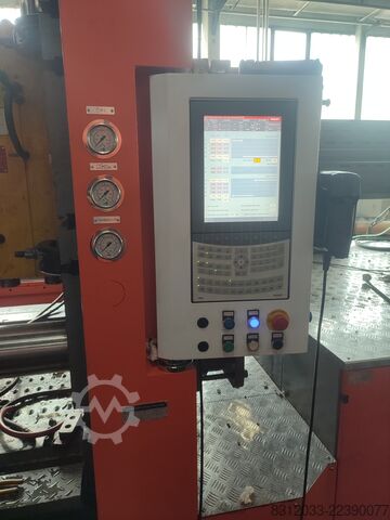 Injection molding machine CHEN HSONG JM1000-MK6