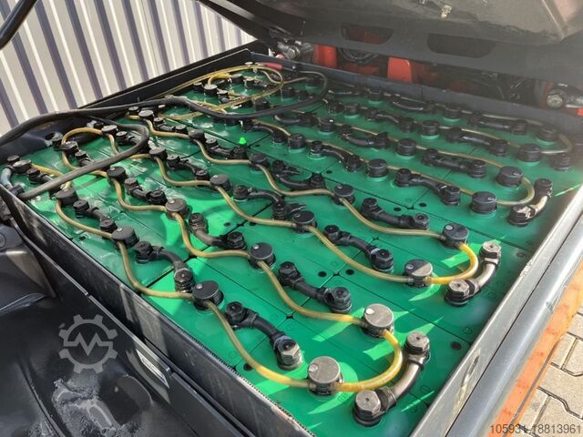 Elektro 4 Rad-Stapler Linde E25