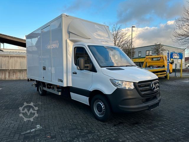 Suitcase MERCEDES-BENZ Sprinter 317 Kofferaufbau LBW