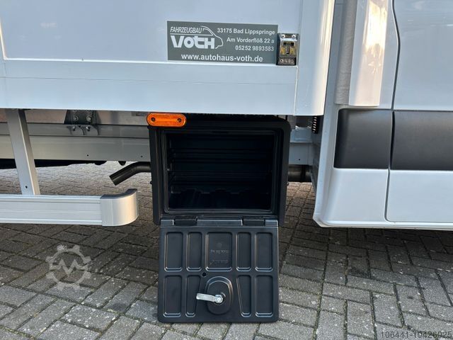 Suitcase MERCEDES-BENZ Sprinter 317 Kofferaufbau LBW