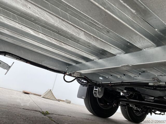 Tieflader Anhänger Möslein TT 11-E6x2 hydr. Rampen  Tieflader für Fräsen breiten hydraulischen Rampen, Neu