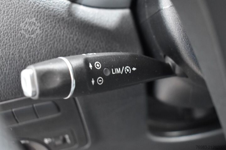 Panel van MERCEDES-BENZ Vito Kasten 116 CDI 4x4 lang Autom. Navi PDC