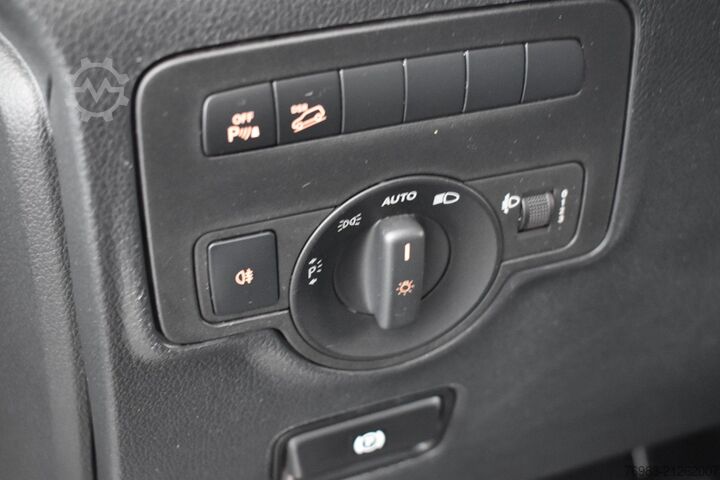 Panel van MERCEDES-BENZ Vito Kasten 116 CDI 4x4 lang Autom. Navi PDC