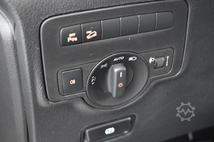 Panel van MERCEDES-BENZ Vito Kasten 116 CDI 4x4 lang Autom. Navi PDC