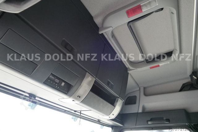 Autotransporter MAN TGL 8.250 geschloss. Autotransp. Moetefindt