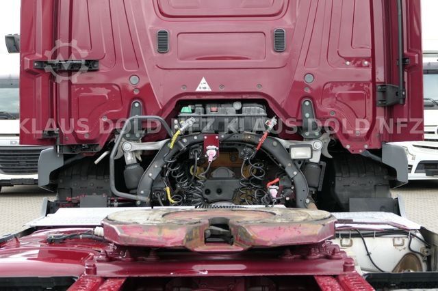 Standard tractor unit MERCEDES-BENZ Actros 4 1840 Blatt/Luft XL-Tank Euro 6