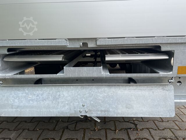 Open trailer Möslein THT 14,4 G 7,20 L  14,4 t Tandem- Pritschenanhänger- Tieflader