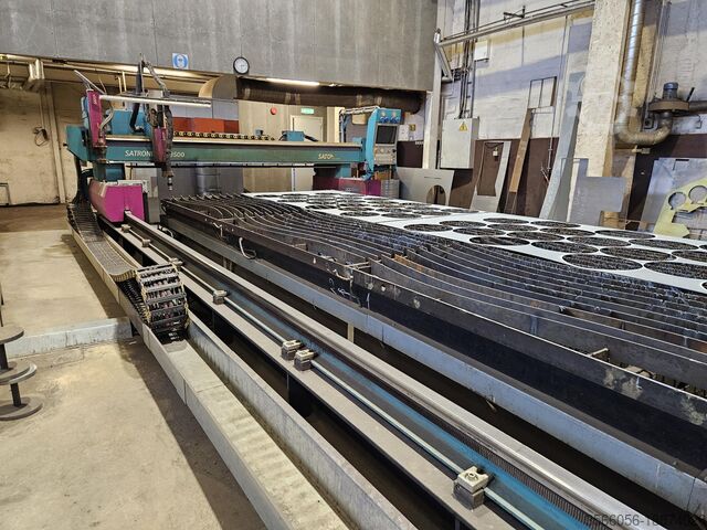 Plasma cutting machine Sato SATRONIC E 3500