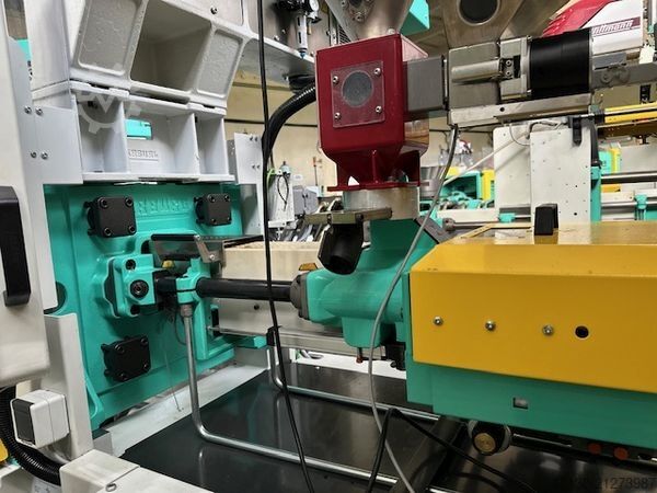 Spritzgießmaschine Arburg 270C 400-70 e²