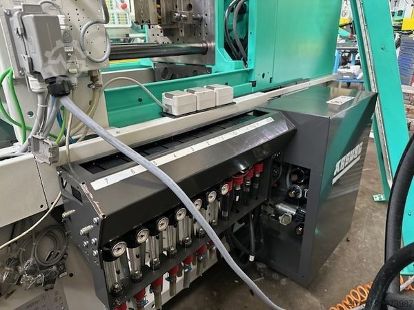 Spritzgießmaschine Arburg 270C 400-70 e²