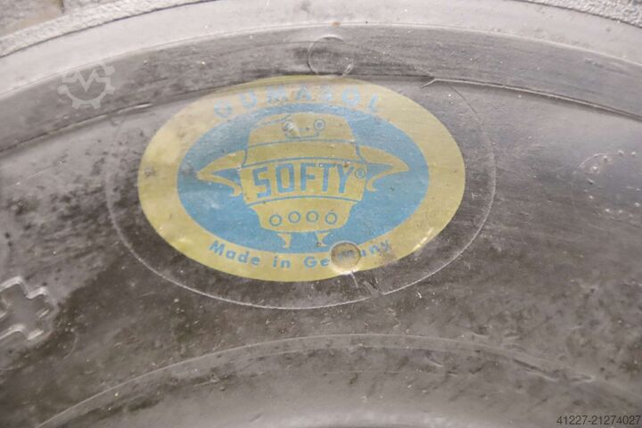 Vollgummi Reifen mit Felge Gumasol Softy 4.00-4