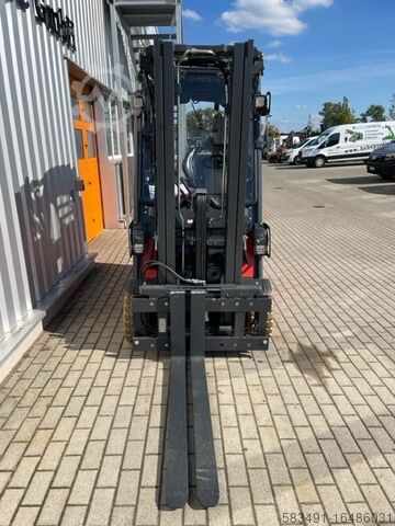 Elektro 4 Rad-Stapler Linde E 20 PH - 02