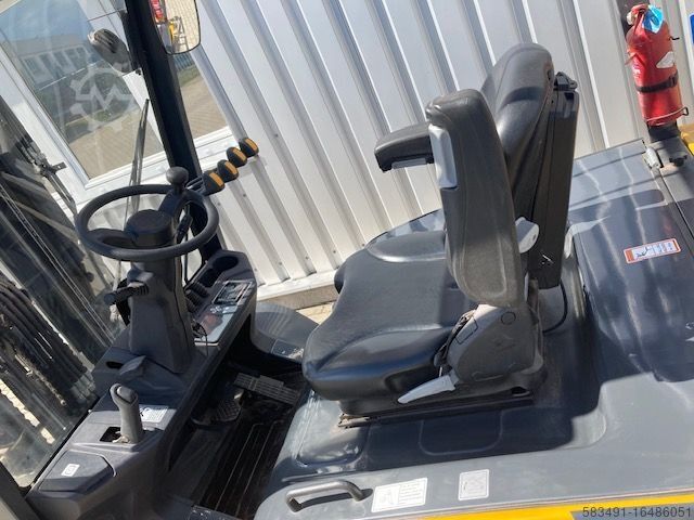 Elektro 4 Rad-Stapler Liugong CLGA30-S/C