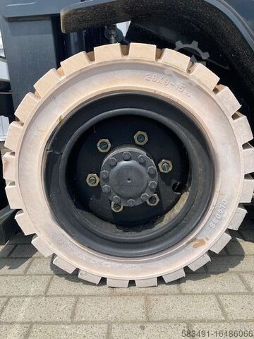 Treibgasstapler Liugong CLG2030G