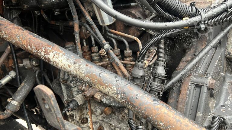 Fahrgestell mit Fahrerhaus MAN 32.403 (6 CYLINDER / STEEL SUSP. / BIG AXLE / G...