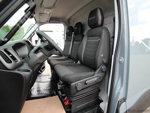 Van Iveco Daily 35 S 16 Hi-Matic 2.3 NAVI+LED+KAMERA+270°TÜREN+ACC