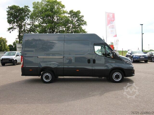 Van Iveco Daily 35 S 16 Hi-Matic 2.3 NAVI+LED+KAMERA+270°TÜREN+ACC