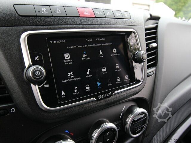 Van Iveco Daily 35 S 16 Hi-Matic 2.3 NAVI+LED+KAMERA+270°TÜREN+ACC
