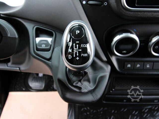 Van Iveco Daily 35 S 16 Hi-Matic 2.3 NAVI+LED+KAMERA+270°TÜREN+ACC