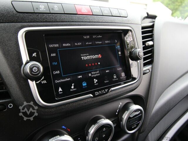 Van Iveco Daily 35 S 16 Hi-Matic 2.3 NAVI+LED+KAMERA+270°TÜREN+ACC