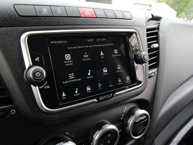 Van Iveco Daily 35 S 16 Hi-Matic 2.3 NAVI+LED+KAMERA+270°TÜREN+ACC