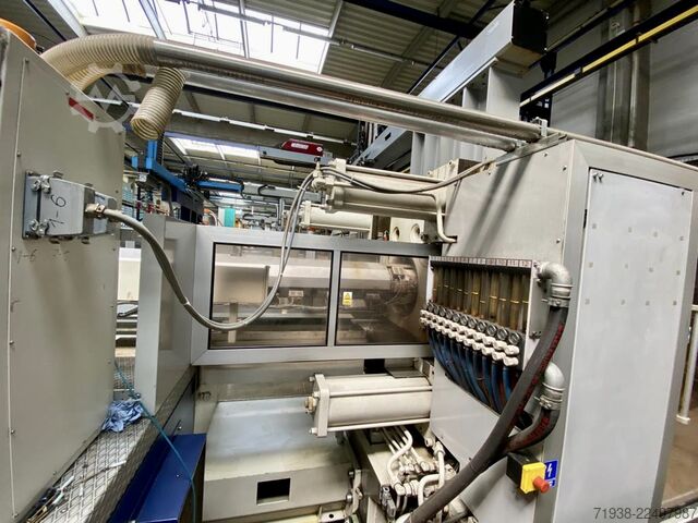 Injection molding machine KraussMaffei KM 800-8100