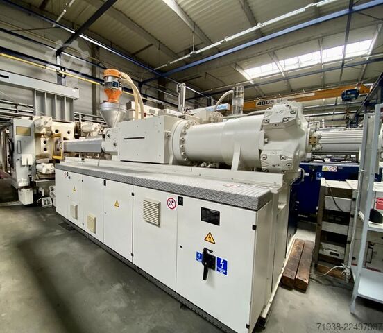 Injection molding machine KraussMaffei KM 800-8100