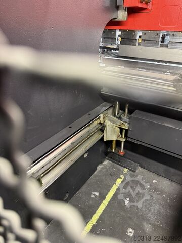 Durchlaufpresse AMADA HFE M2 170-3