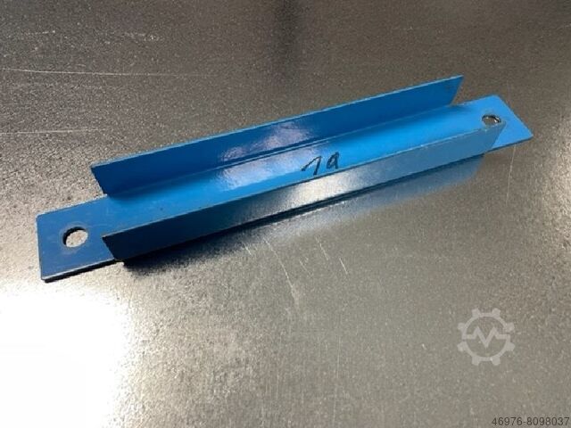 Shelf connector Regalabstand: 250 mm/ Profilabmessung: U 30 x 52 mm