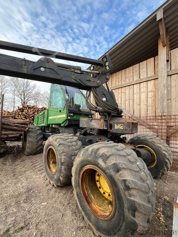 Forstfahrzeuge John Deere 1270 D