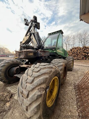 Forstfahrzeuge John Deere 1270 D