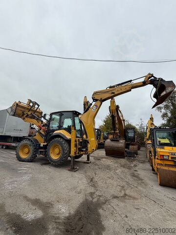 Backhoe loader CATERPILLAR 434 Baujahr 2022 2700 Stunden