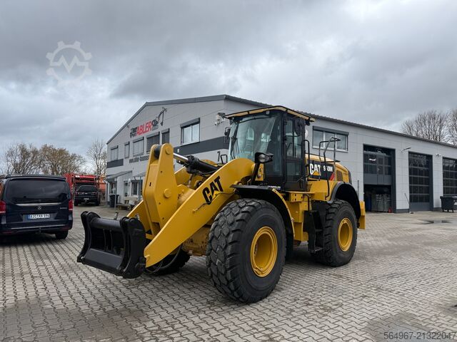 Loader Caterpillar 950M Radlader Klima Kamera SW Waage