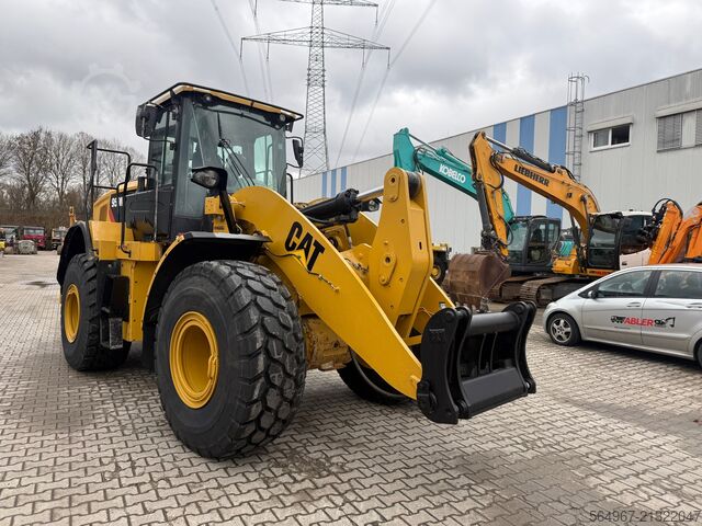 Loader Caterpillar 950M Radlader Klima Kamera SW Waage