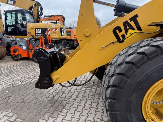 Loader Caterpillar 950M Radlader Klima Kamera SW Waage