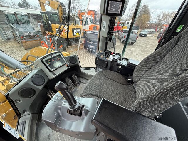 Loader Caterpillar 950M Radlader Klima Kamera SW Waage