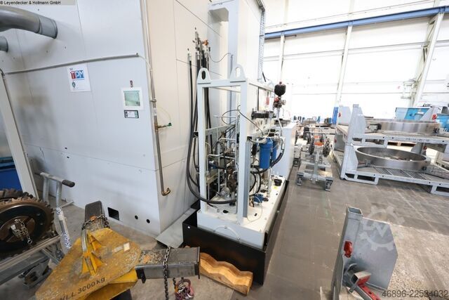 Gear Hobbing Machine - Vertical GLEASON- PFAUTER P 2400/2800
