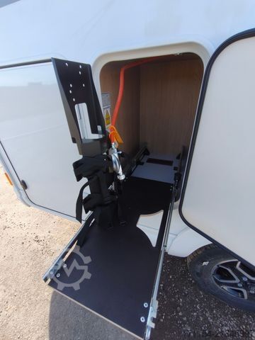 Teilintegriertes Wohnmobil HOBBY C 680 GE Journey Automatik / Rahmenfensster,ACC