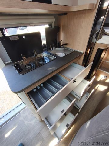 Teilintegriertes Wohnmobil HOBBY C 680 GE Journey Automatik / Rahmenfensster,ACC