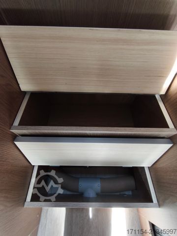 Teilintegriertes Wohnmobil HOBBY C 680 GE Journey Automatik / Rahmenfensster,ACC