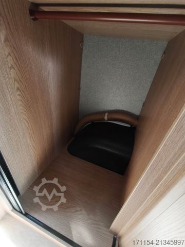 Teilintegriertes Wohnmobil HOBBY C 680 GE Journey Automatik / Rahmenfensster,ACC