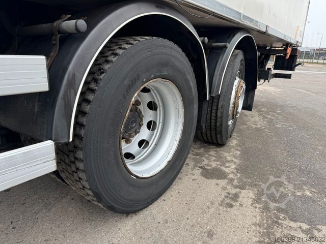 Kühlkoffer-LKW MAN TGM 26.340 6x2*4 Euro 6 Chereau / Carrier 9.8 m