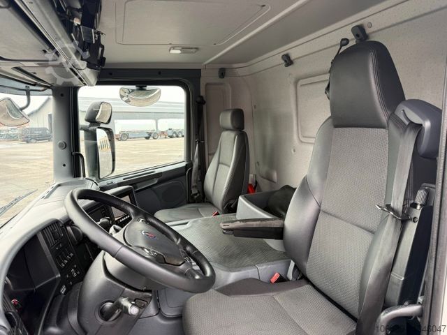 Kühlkoffer-LKW SCANIA P250 4x2 Carrier Supra 950 mt. 8,7 m Box