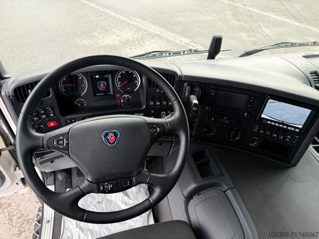 Kühlkoffer-LKW SCANIA P250 4x2 Carrier Supra 950 mt. 8,7 m Box