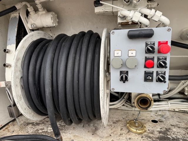 Saugwagen VOLVO FM 420 6x2*4 EEV Interconsult 12.700 l Stainless