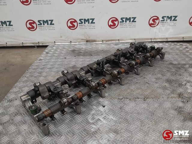 Engine part Mercedes Occ tuimelaarset inlaat + uitlaat OM471LA Mercedes
