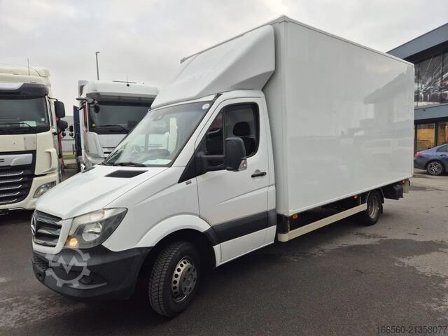 Box truck Mercedes-Benz SPRINTER 516 CDI