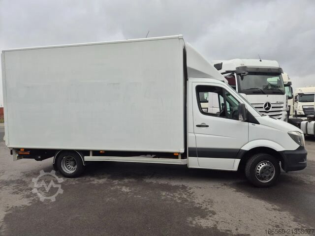 Box truck Mercedes-Benz SPRINTER 516 CDI